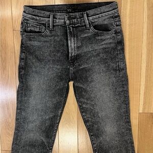 MOTHER The Insider Crop Step Fray Jeans Train Stops Black 27x23